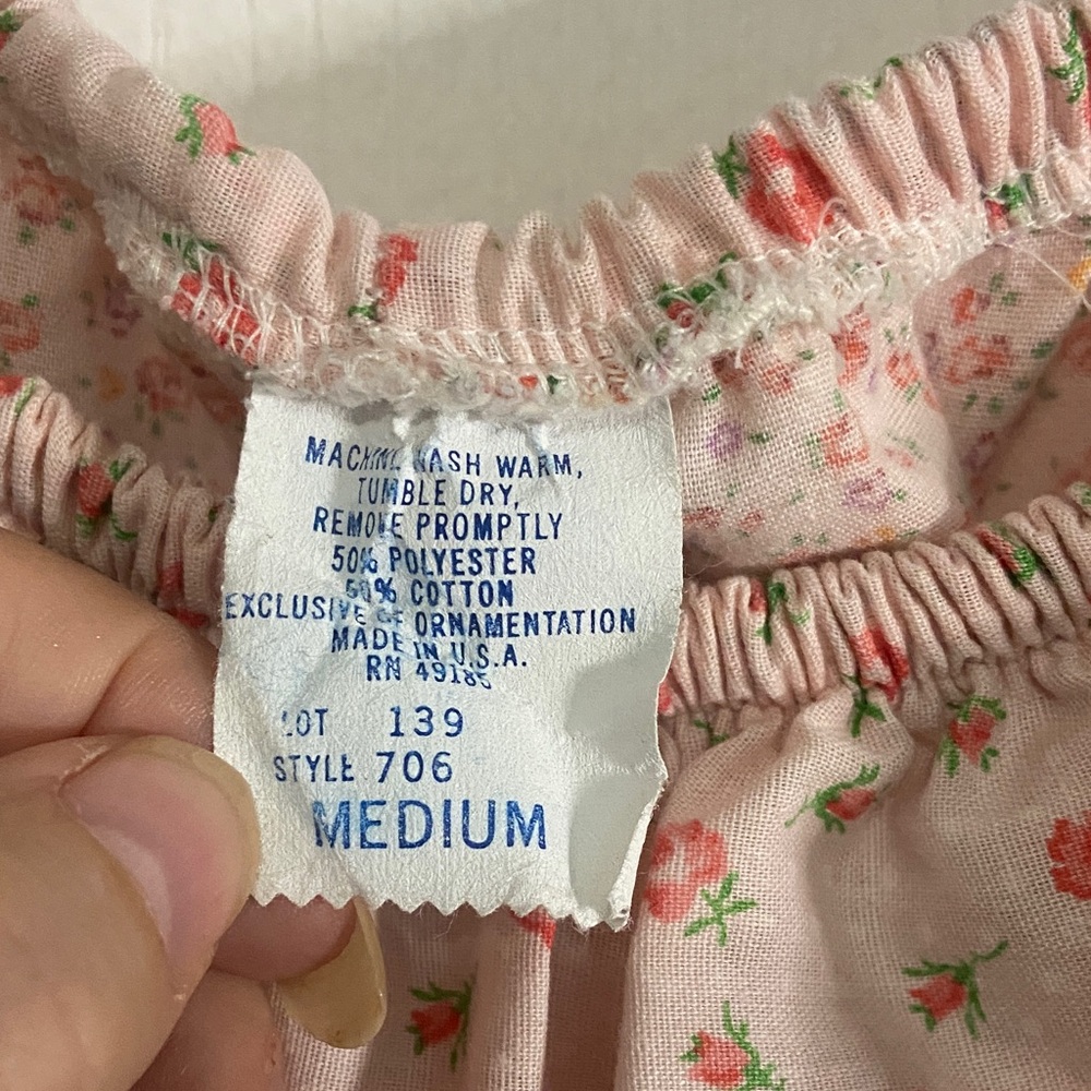 Vintage Pink Floral Tiered Sundress with Ruffle Trim - Picture 3 of 4